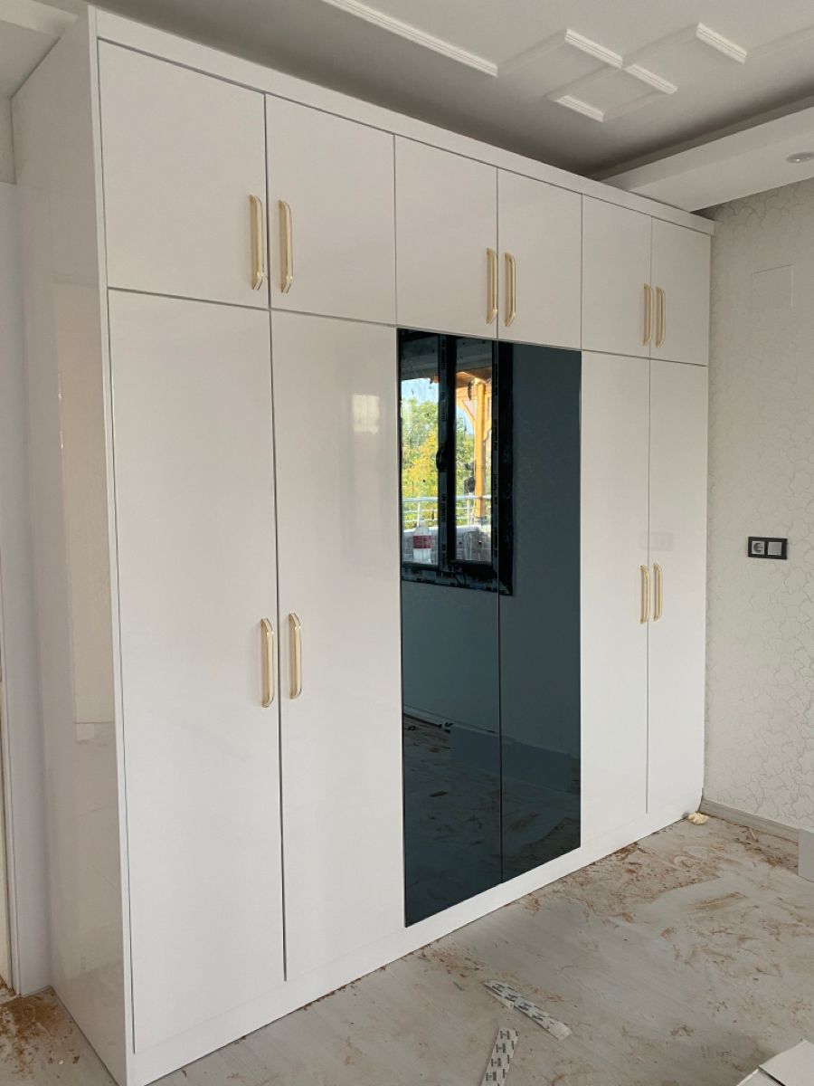 Elbise Dolabı